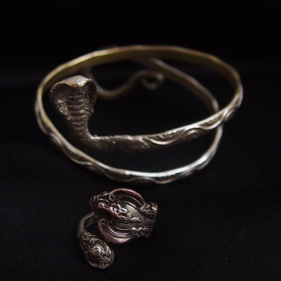 Vintage Jewelry - VTG King Cobra Bracelet & Bypass Ring
